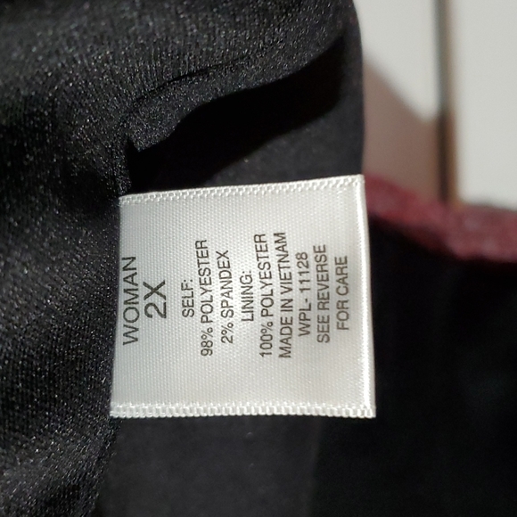 Red Pattern Blazer - Picture 6 of 6